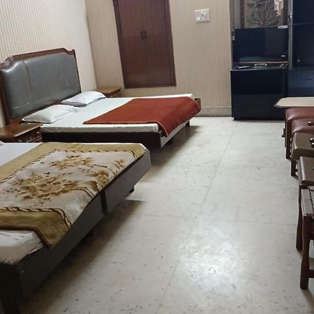 Tourist Guest House Amritsar Esterno foto