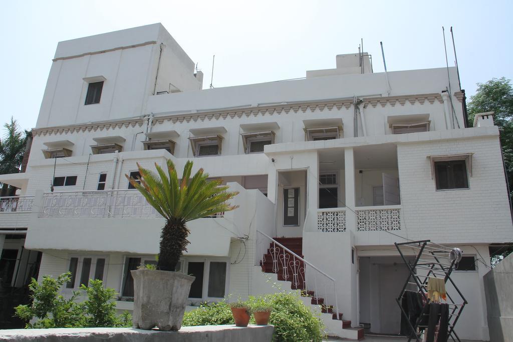 Tourist Guest House Amritsar Esterno foto