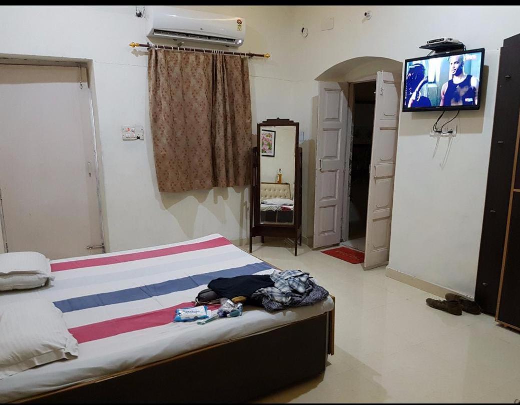 Tourist Guest House Amritsar Esterno foto