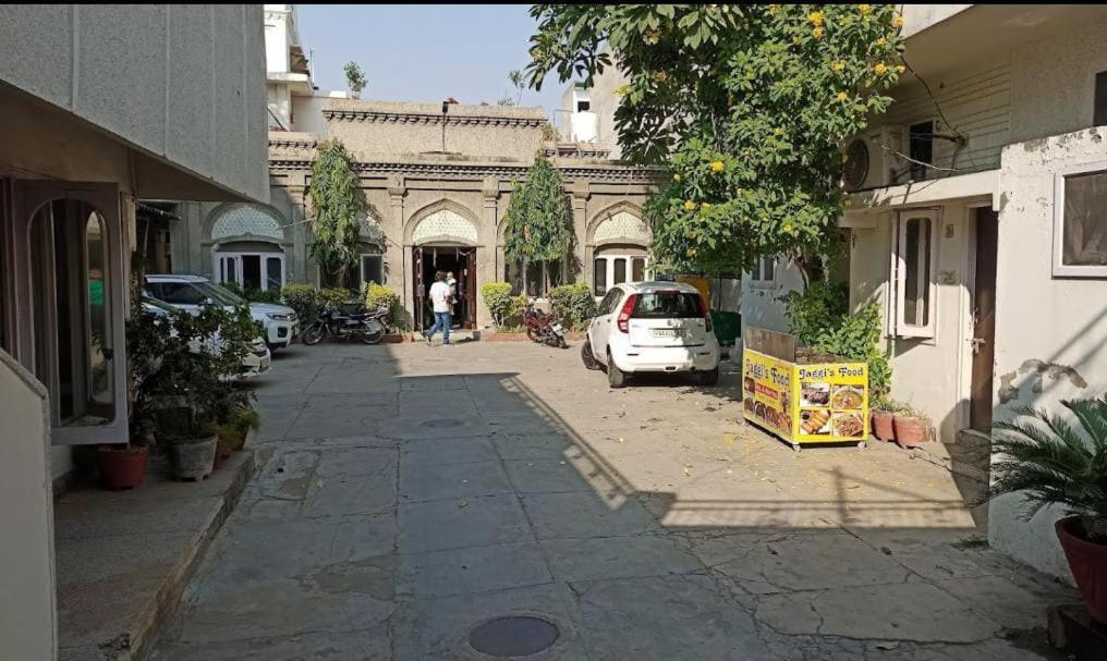 Tourist Guest House Amritsar Esterno foto