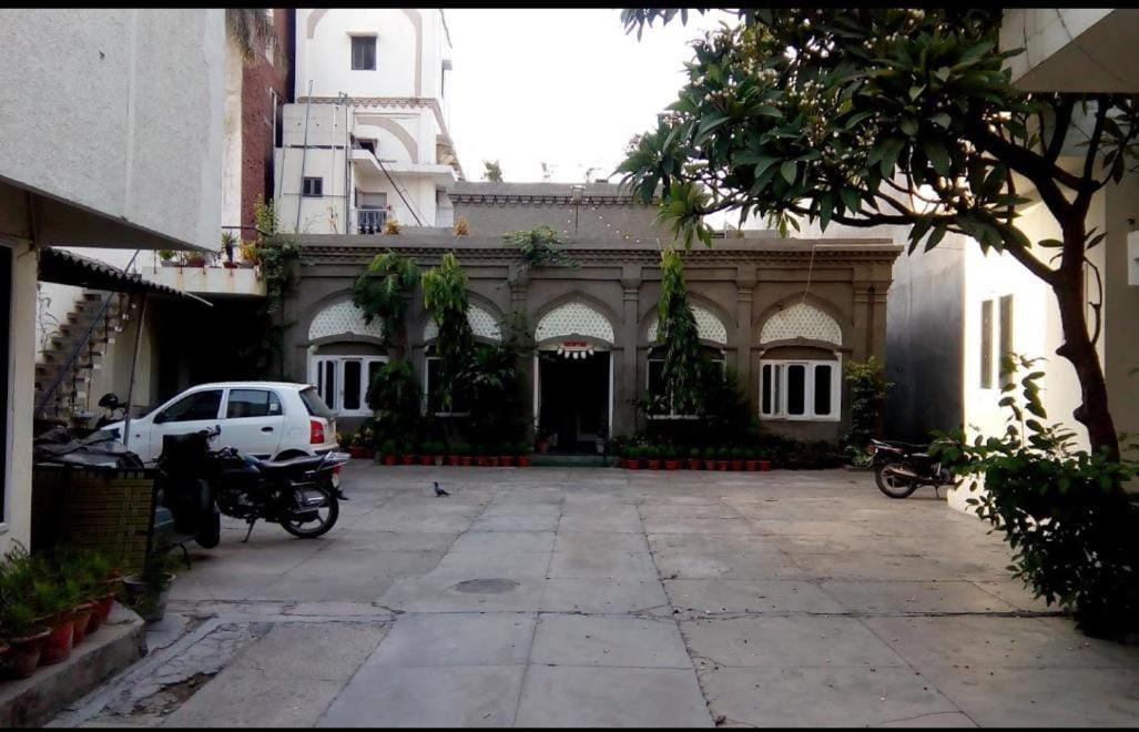 Tourist Guest House Amritsar Esterno foto