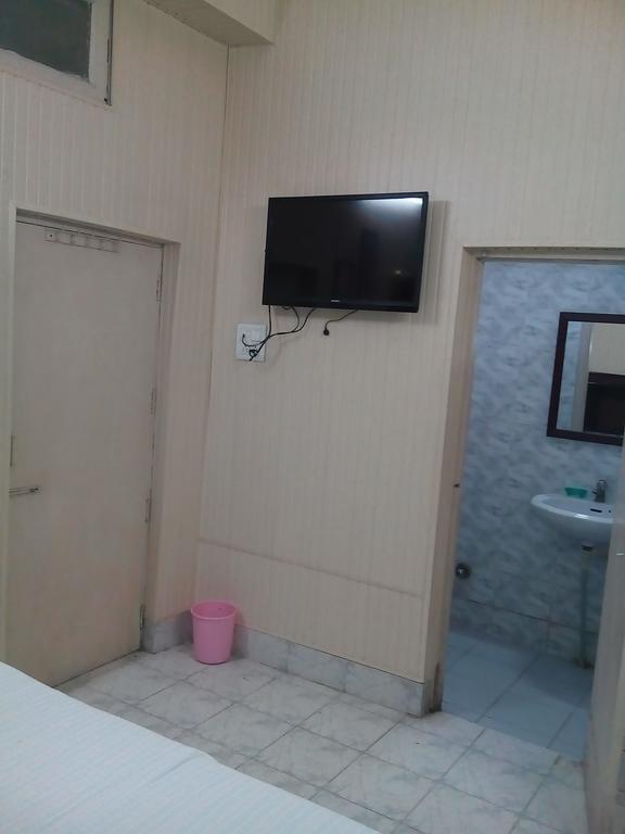 Tourist Guest House Amritsar Esterno foto