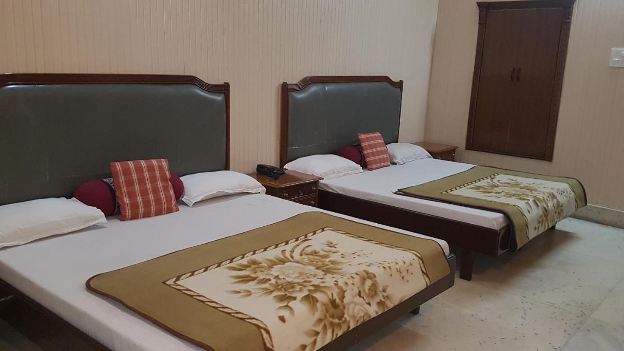 Tourist Guest House Amritsar Esterno foto