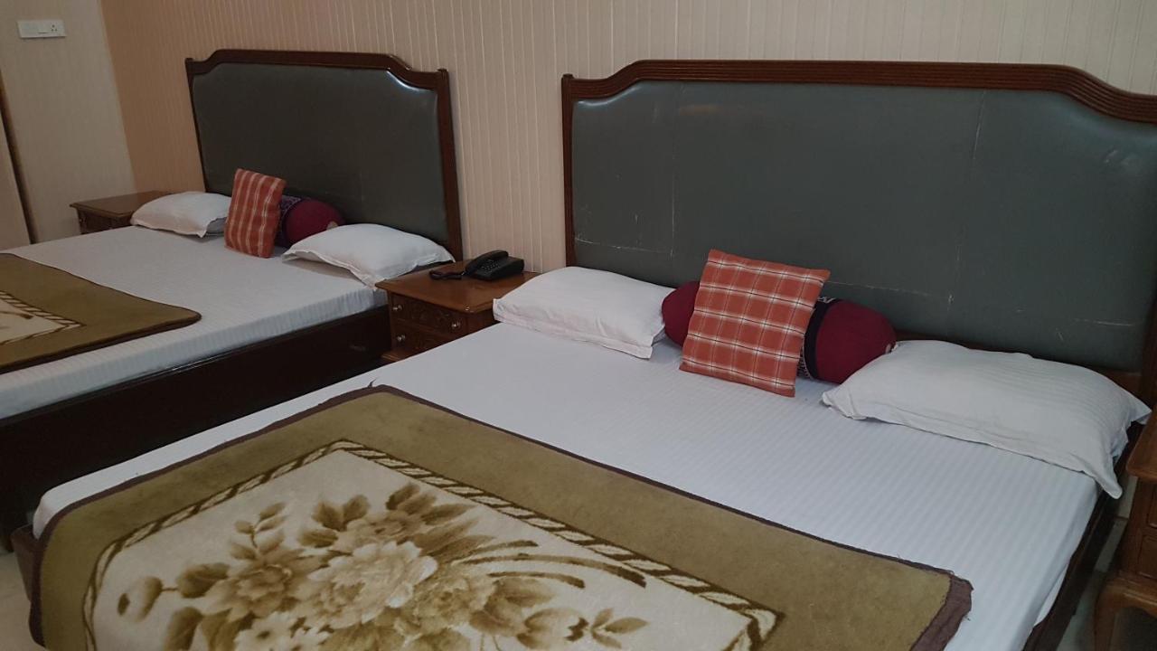 Tourist Guest House Amritsar Esterno foto